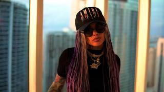 Snow Tha Product  Uh Huh Video Oficial [upl. by Kwang469]