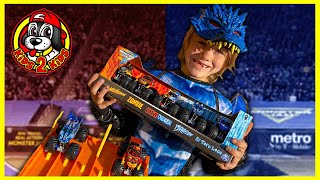 Monster Jam Trucks COME ALIVE 🔥Fire amp Ice DRAGON vs ZOMBIE ❄️Monster Jam Fire amp Ice 5 pack [upl. by Dredi283]