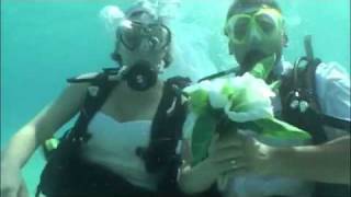 Boda submarina en Moraira Underwater wedding in Moraira 360p [upl. by Annaillil]