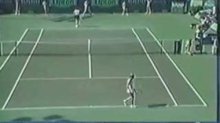 Lindsay Davenport vs Anna Kournikova 1998 Miami Highlights [upl. by Eednam]