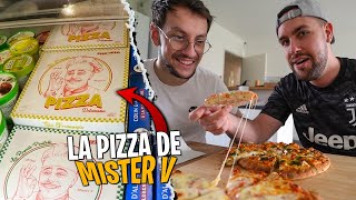 On goûte la Pizza delamama de Mister V aux fromages et au poulet [upl. by Nivlen]