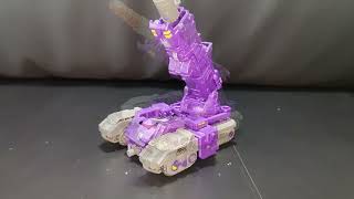 36 Transformers Siege BRUNT Review [upl. by Enelyw]