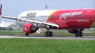 Cận cảnh máy bay của VietJet Air cất cánh  The 9000th Abus aircraft [upl. by Estell358]