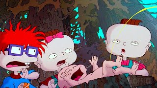 Los niños pequeños tratan de cambiar un pañal con caca  Rugrats La película  Clip en Español [upl. by Byram]