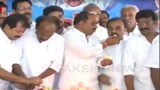 YSRCP Leaders Celebrate Y S Jagan Mohan Reddy Birthday at Siddhartha Function Hall in Anantapur [upl. by Akinak419]