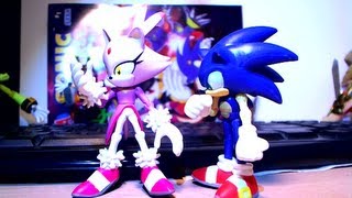 Figure Reviews  Blaze the Cat and Sonic The Hedgehog  Jazwares [upl. by Akedijn]