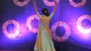 Ungli pakad ke tune chalna sikhaya tha na DilbaroBridedancegoals SangeetDanceChoreography [upl. by Merril]