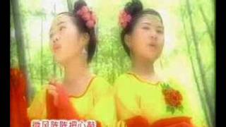 Chinese New Year Song 红色季节 四千金 [upl. by Gnim]