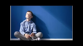 Autisme  quel avenir pour les enfants autistes en France [upl. by Yoho]