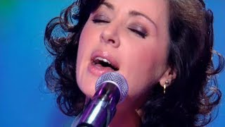 Tina Arena  Les moulins de mon cœurThe Windmills of Your Mind Live [upl. by Emanuela]