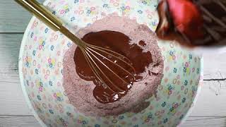 Cupcake al cioccolato con cuore piccante [upl. by Morton157]