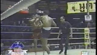 Cherry Sor Wanich vs Jareonthong Kiatbanchong Muay Thai from Lumpini [upl. by Poppy]