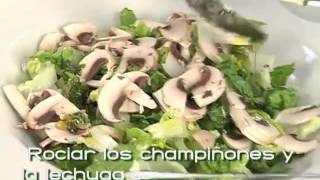 Receta de ensalada de lechuga y champiñones [upl. by Callie]