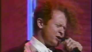 Simply Red Live 1986  Moneys Too Tight To Mention [upl. by Oguh]