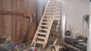 Stabile Holztreppe selbst bauen [upl. by Enneirda]