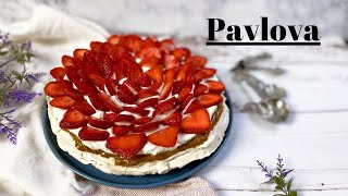 PAVLOVA DE FRESAS RECETA INFALIBLE [upl. by Arayc740]