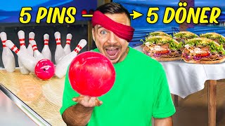 Blind Bowling bestimmt 1 Tag lang unser Essen [upl. by Haidej]