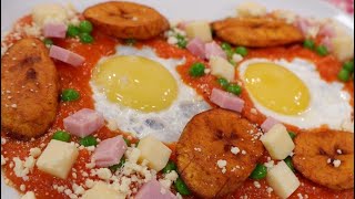 Felicia Mercado prepara deliciosos huevos motuleños  La Cocina  Sale el Sol [upl. by Eirrahs]