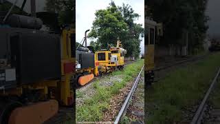 Locomotiva GE U23C e Tie Gang no pátio de Brumadinho [upl. by Akim160]