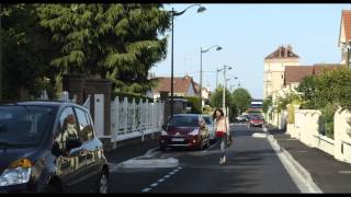 A 14 ans  Bandeannonce [upl. by Elacsap]