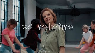 Wilhelmine  Komm wie du bist Offizielles Video mit Lyrics [upl. by Zigrang399]