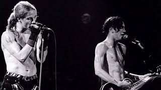 Red Hot Chili Peppers  Funky Crime 17091989 the only time John played it live with talkbox [upl. by Haneekas]