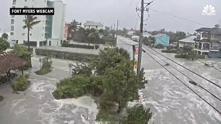 Timelapse shows devastating storm surge from Hurricane Ian in Fort Myers Florida [upl. by Bittencourt961]