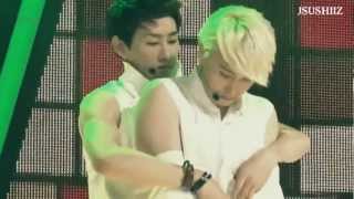 Hyukmin Moment 34 The way Eunhyuk hugs Sungmin [upl. by Ymmit]