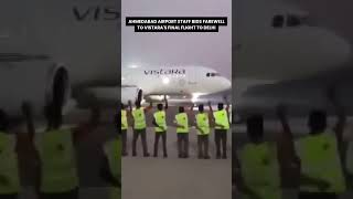 Ahmedabad airport personnel bid farewell to Vistaras final flight as it departed for Delhi [upl. by Joo]