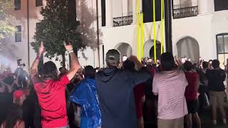 Ole Miss Students Place Goal Posts In Oxford Town Square [upl. by Tyson]