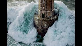 Big Wave Lighthouse  See what happens Next [upl. by Yelkreb]