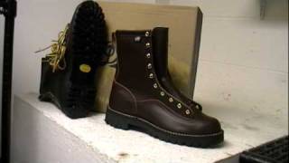 Danner Rainforest work boot 10600 [upl. by Gabriellia]