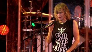 The Pretenders Performing Brass in Pocket live at The Isle of Wight Festival 2017 [upl. by Archy146]