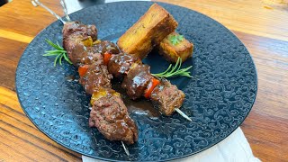 Brochettes Filet de Bœuf Sauce Tamarin et Millefeuille PDT [upl. by Stalker]