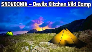 🏴󠁧󠁢󠁷󠁬󠁳󠁿 Bristly Ridge WITH FULL CAMPING GEAR  Snowdonia Mountain Wild Camp [upl. by Nesline964]