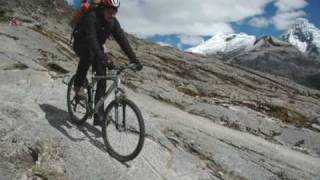 Bicicleta de Montaña Cordillera Blanca Perú Sudamérica [upl. by Aigil]