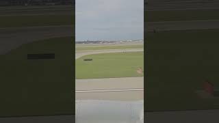 Landing at Chicago Ohare International Airport [upl. by Jada]