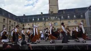 Danse traditionnelle bourguignonne Traditional french dance from Bourgogne [upl. by Sinnek]