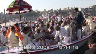 Maharishi Mahesh Yogi  Conferring His Ashes Into the Holy Ganga Varanasi 13 Feb 2008 [upl. by Lindie246]