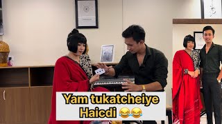 Singer Mangka na Magic se yam hainadiye haikhre 😂😂 [upl. by Yevre160]