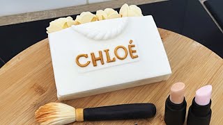 maquillage en pate à sucre 💄 pour un Gâteau d’anniversaire trop chic [upl. by Lay541]