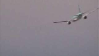 Mccarran Spotting Korean Air 777 Go Around [upl. by Ydnac48]