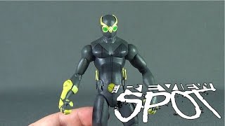 Toy Spot  DC Collectibles Batman Vs Robin Ninja Talon [upl. by Nitsyrk250]