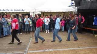 Kieler Woche 2013  Line Dance im quotUnser Nordenquot Dorf  Teil 2 [upl. by Hephzipah]