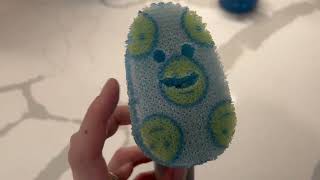 Scrub Daddy Self Standing Soap Dispensing Dishwand Review Scrub daddy brush [upl. by Barayon]