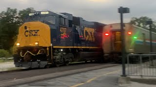 CSX I03224 with 4707 leading meets Amtrak 89 in Kingstree SC [upl. by Kulseth]