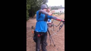 Me shooting the Hoyt Formula RX [upl. by Dranyam]