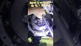 ⚒️ TUTO ⚒️ COMMENT REMPLACER LE VOLANT MOTEUR ET LEMBRAYAGE SUR SA VOITURE EN 60S CHRONO  ⏱️ [upl. by Cheke982]