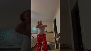 The perfect loop don’t ex… dance twins sister halloween dancechallenge twinstrangers [upl. by Babs]