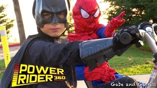 Razor Power Rider 360 SuperHero Race Batman vs SpiderMan Gabe and Garrett [upl. by Eniron]